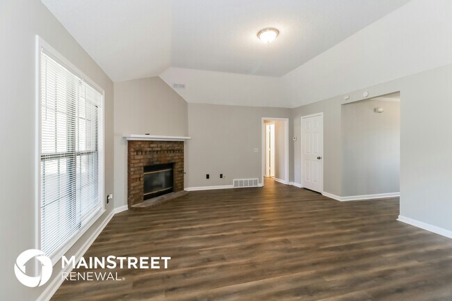 Foto del edificio - 7589 Shelby Woods Cove
