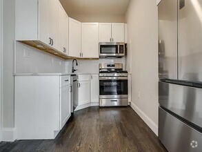 Building Photo - 486 Bramhall Ave