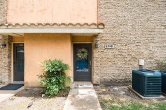 Building Photo - 859 Dublin Dr