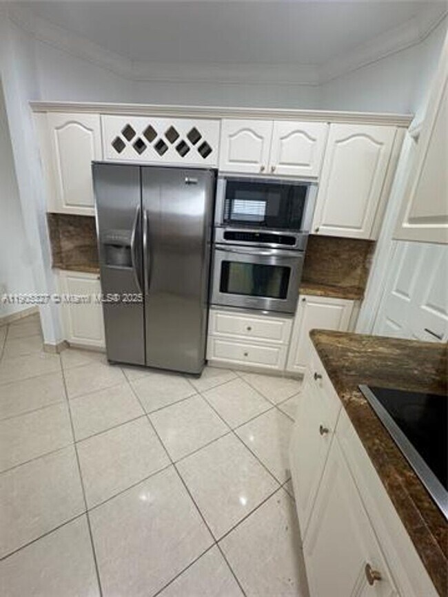 Foto del edificio - 1150 SW 154th Ave