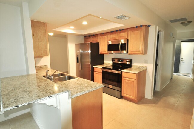 Building Photo - 838 Gillen Ave NW