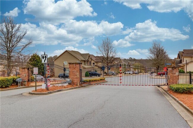 Foto del edificio - 2718 Beynon Ln NE