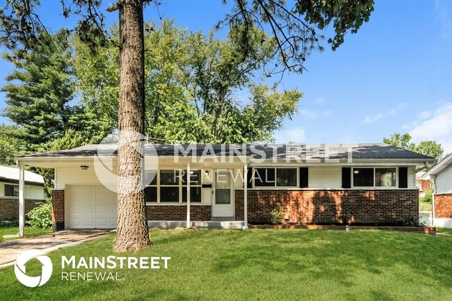 Building Photo - 9827 Portage Dr