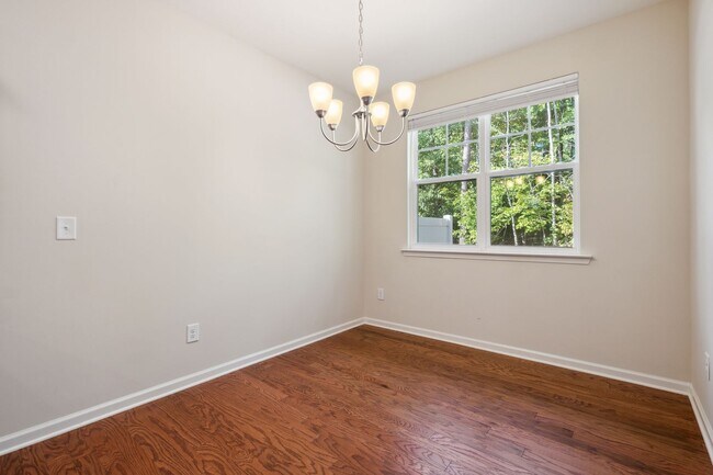 Building Photo - Stunning 3 bed/2.5 bath in Desirable Durha...