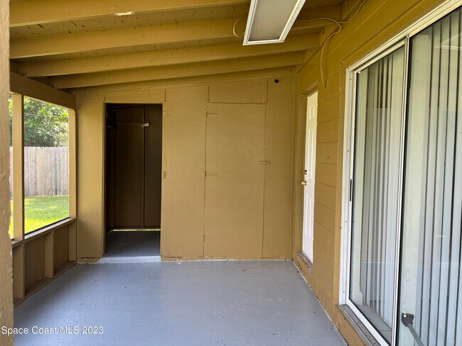 Foto del edificio - 2174 Shelby Dr