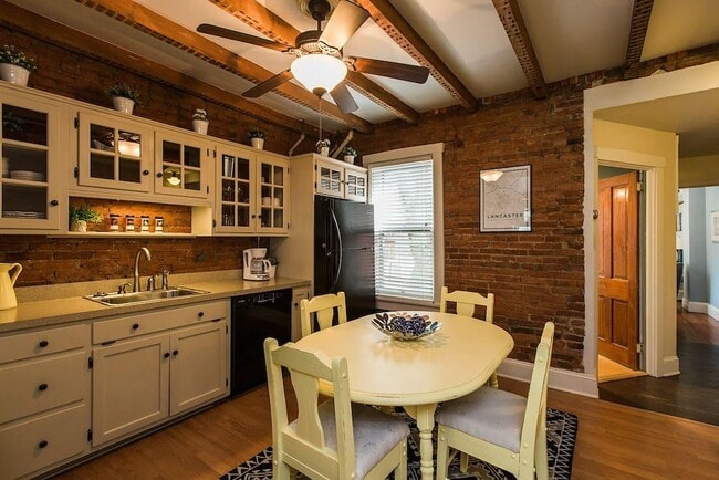 Kitchen - 440 E Orange St