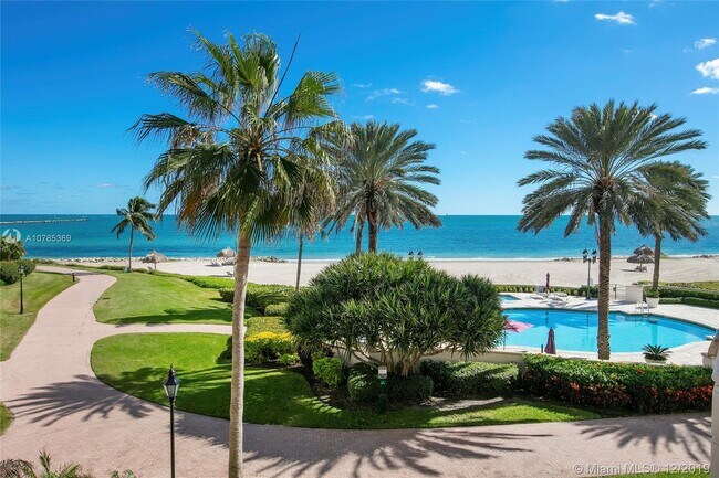 Foto del edificio - 7621 Fisher Island Dr
