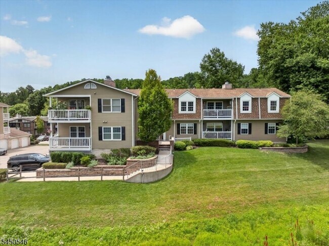 Building Photo - 24B Heritage Dr
