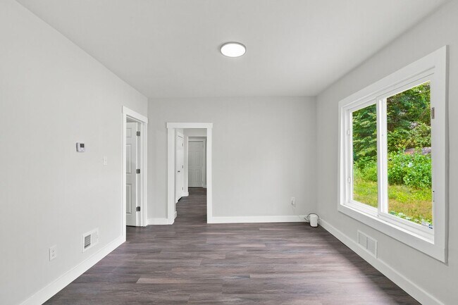Foto del edificio - 15053 Spring Garden St