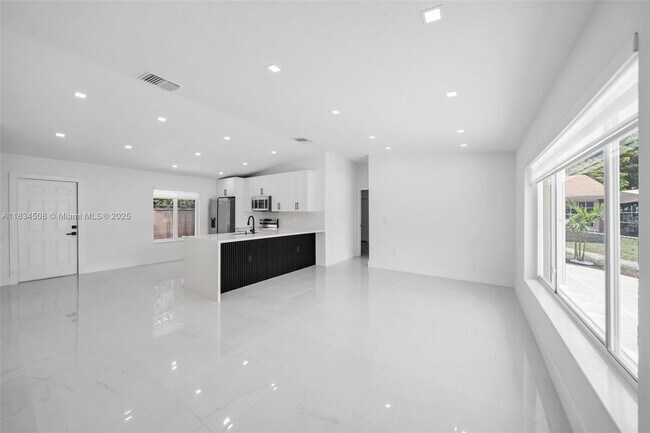 Foto del edificio - 20747 NW 41st Ave