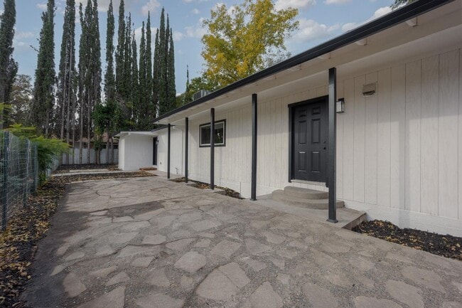 Foto del edificio - 1535 Hobson Ave