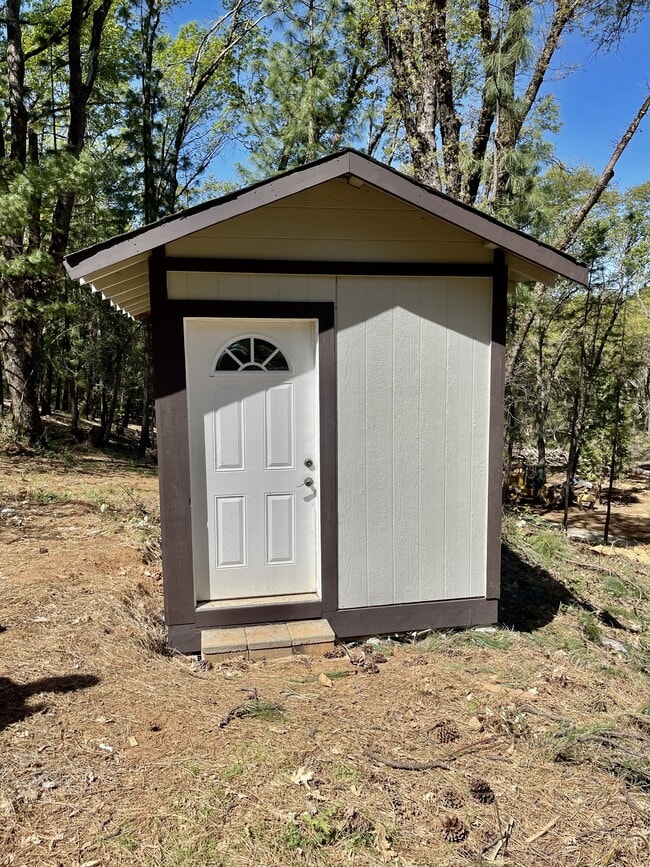 Foto del edificio - 13232 Rocky Ln