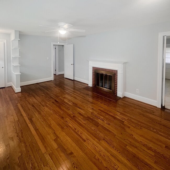 Foto del edificio - 2803 Jackson Dr