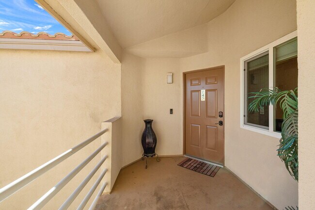 Building Photo - 78145 Crimson Ct