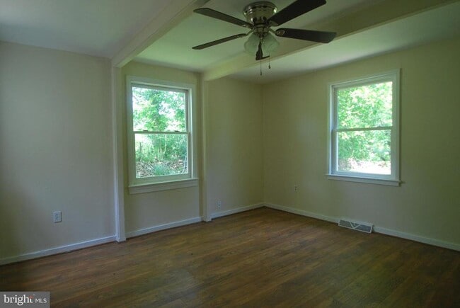 Building Photo - 23131 Oakham Farm Ln