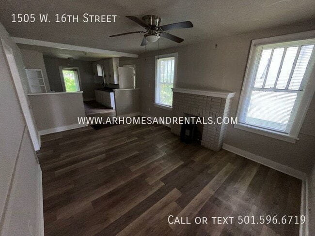 Building Photo - 1505 W. 16th Street | $895 | 3 beds