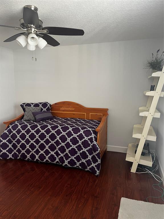 Building Photo - 4208 Temple St