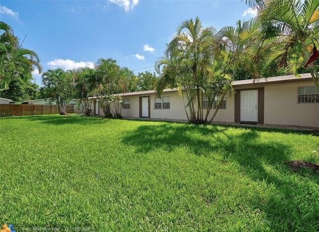 Foto del edificio - 295 SW 9th St