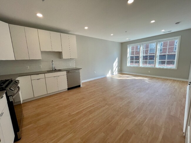 Foto del edificio - 2210 Wisconsin Ave NW