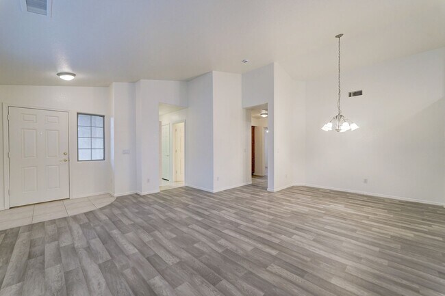 Foto del edificio - AVAILABLE NOW IN ESTRELLA MOUNTAIN RANCH!!!