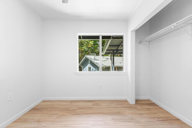 Foto del edificio - Available Now! 3/1.5 For Rent in HPP