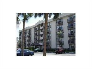 Foto del edificio - 2771 Riverside Dr
