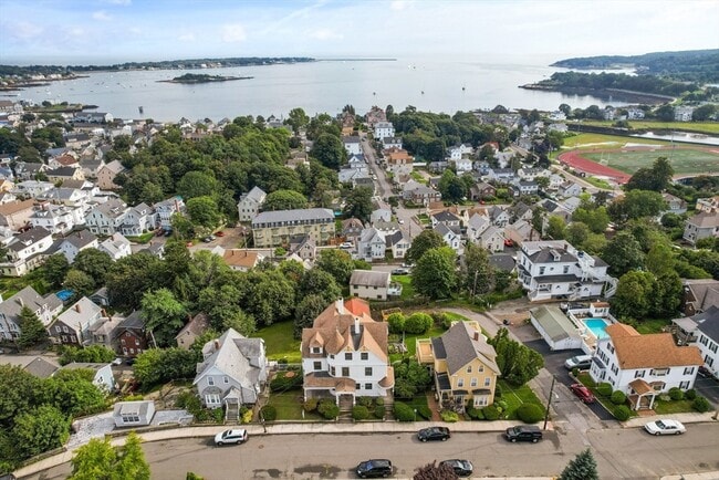 Building Photo - 32 Beacon St