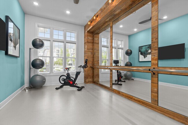 Foto del edificio - Barclay Chase Apartment Homes