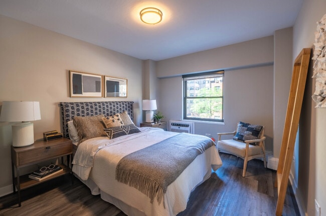 Foto del edificio - 5815 N Sheridan Rd