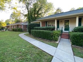 Building Photo - 3009 Oakland Dr NW