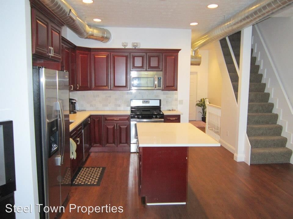 Foto principal - 141 S 12th St