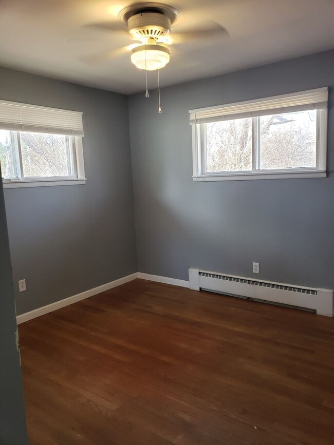 Building Photo - 3 BD Ranch
