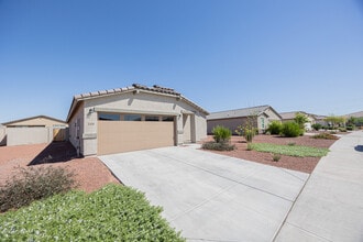 Building Photo - 1458 E Peggy Dr