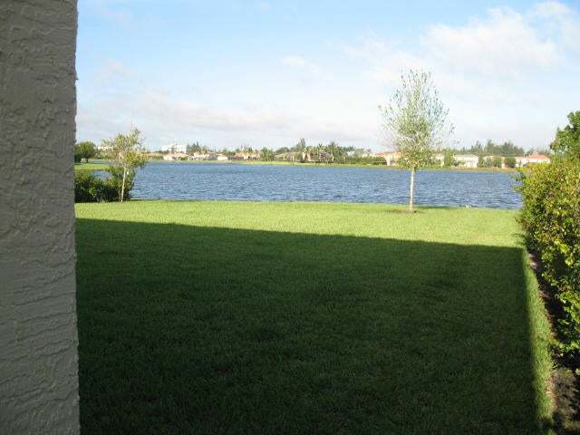 Foto del edificio - 1579 Newhaven Point Ln