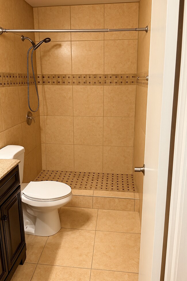 Baño - 5626 Struthers Ct