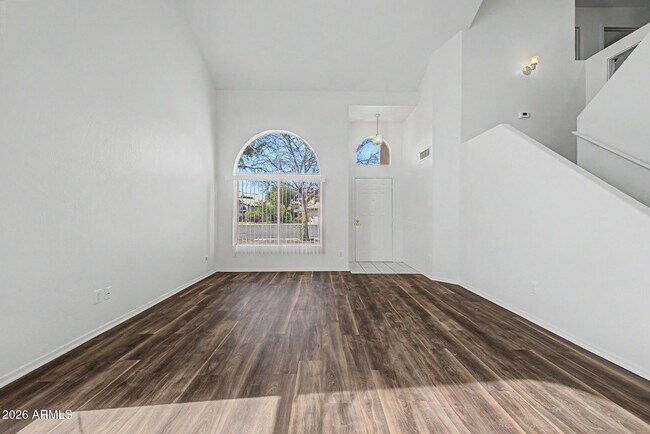 Foto del edificio - 3121 E Wagoner Rd