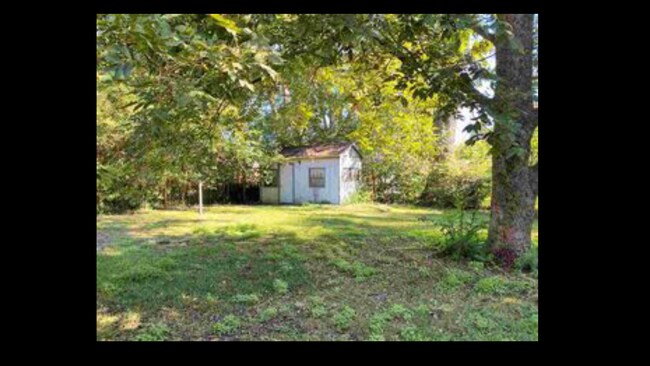 Building Photo - 1404 Centenary Dr