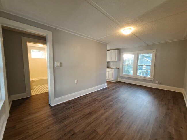 Foto del edificio - 1064 S Tennessee Ave