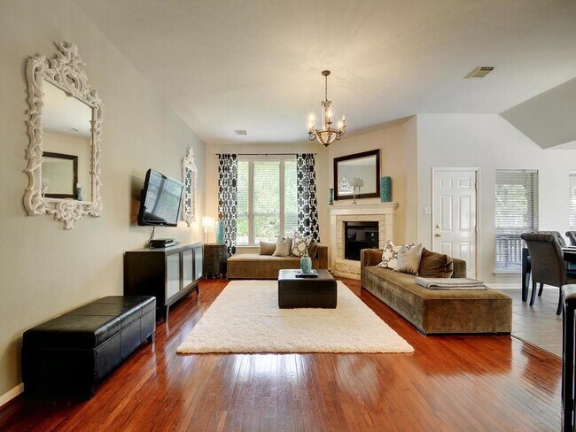 Foto del edificio - 5724 Sunny Vista Dr