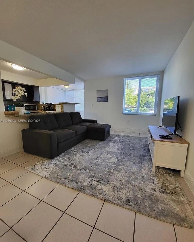 Building Photo - 250 180th Dr