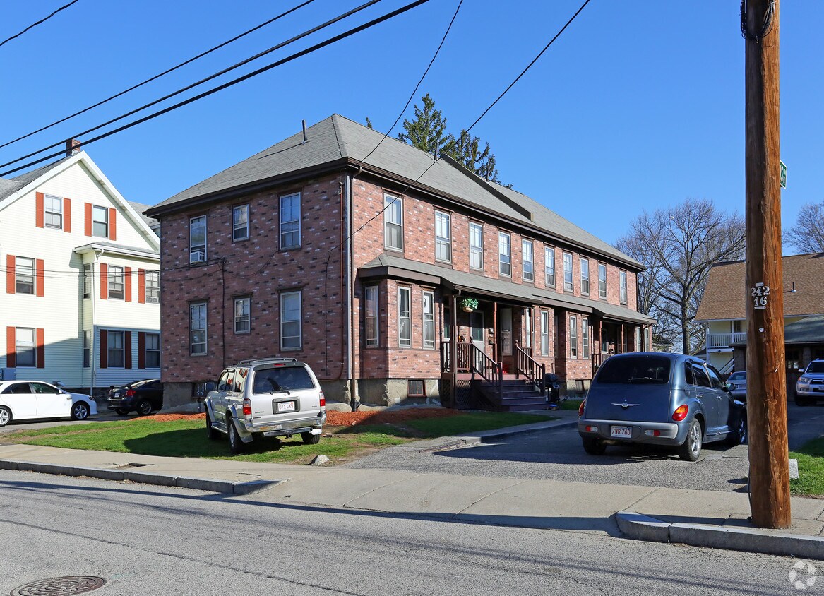 Primary Photo - 2-8 Robbins Pl