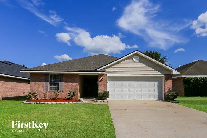 Primary Photo - 2801 Cross Creek Dr