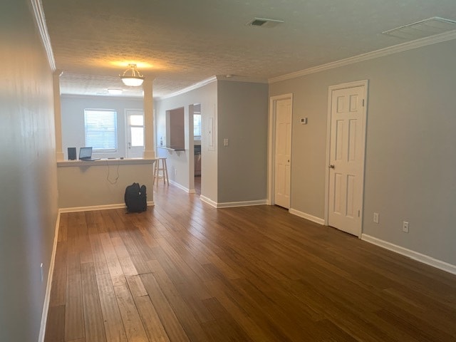 Foto principal - 225 Winding River Dr