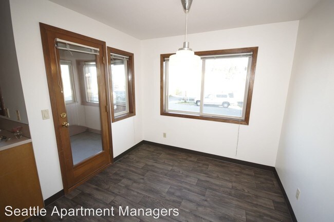 Foto del edificio - 411 6th Ave N