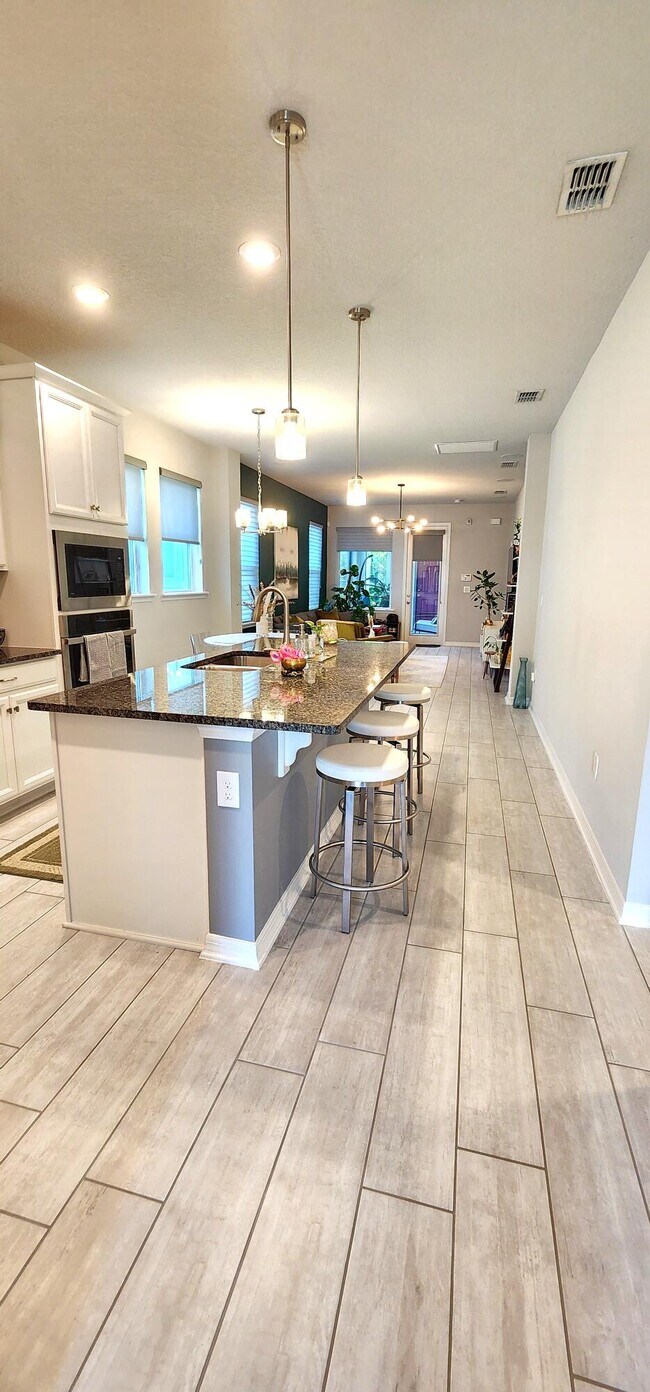 Foto del edificio - 14143 Centerline Dr