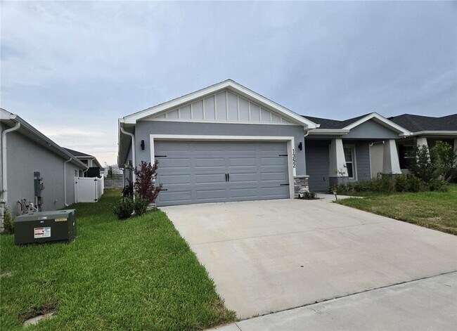 Foto del edificio - 1352 Mountain Flower Ln