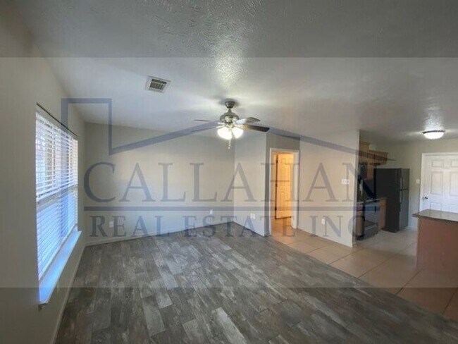 Building Photo - Cabot 2 Bedroom Unit
