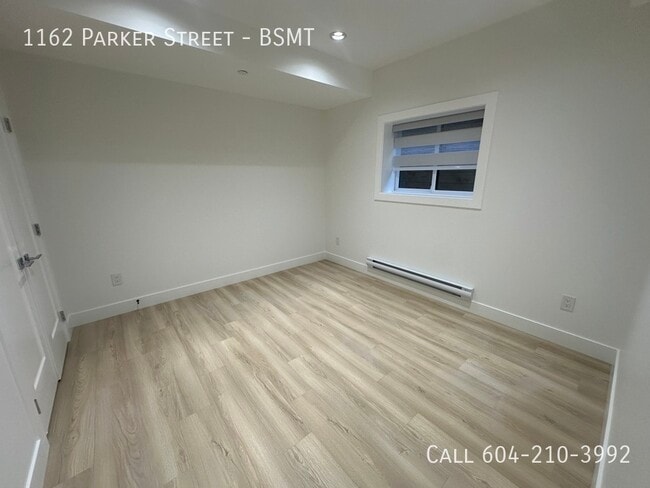 Photo du bâtiment - Brand New Suite in White Rock