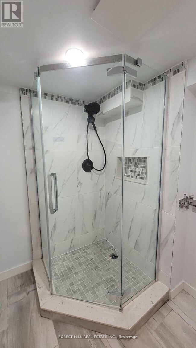 Photo du bâtiment - 99 Switzer Dr