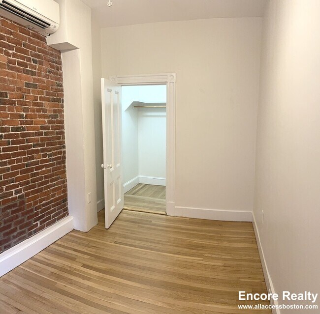 Foto del edificio - 174 Newbury St